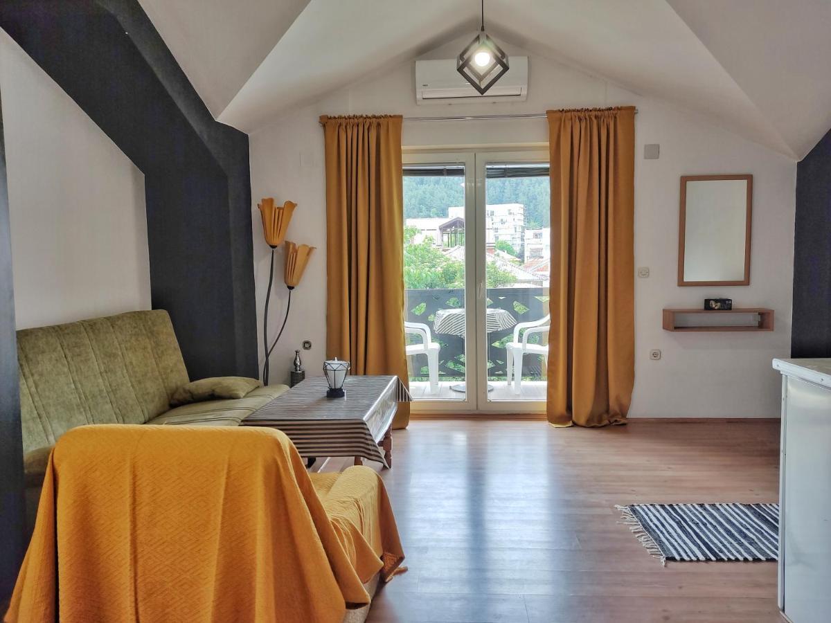 Apartment & Winery Tupancheski